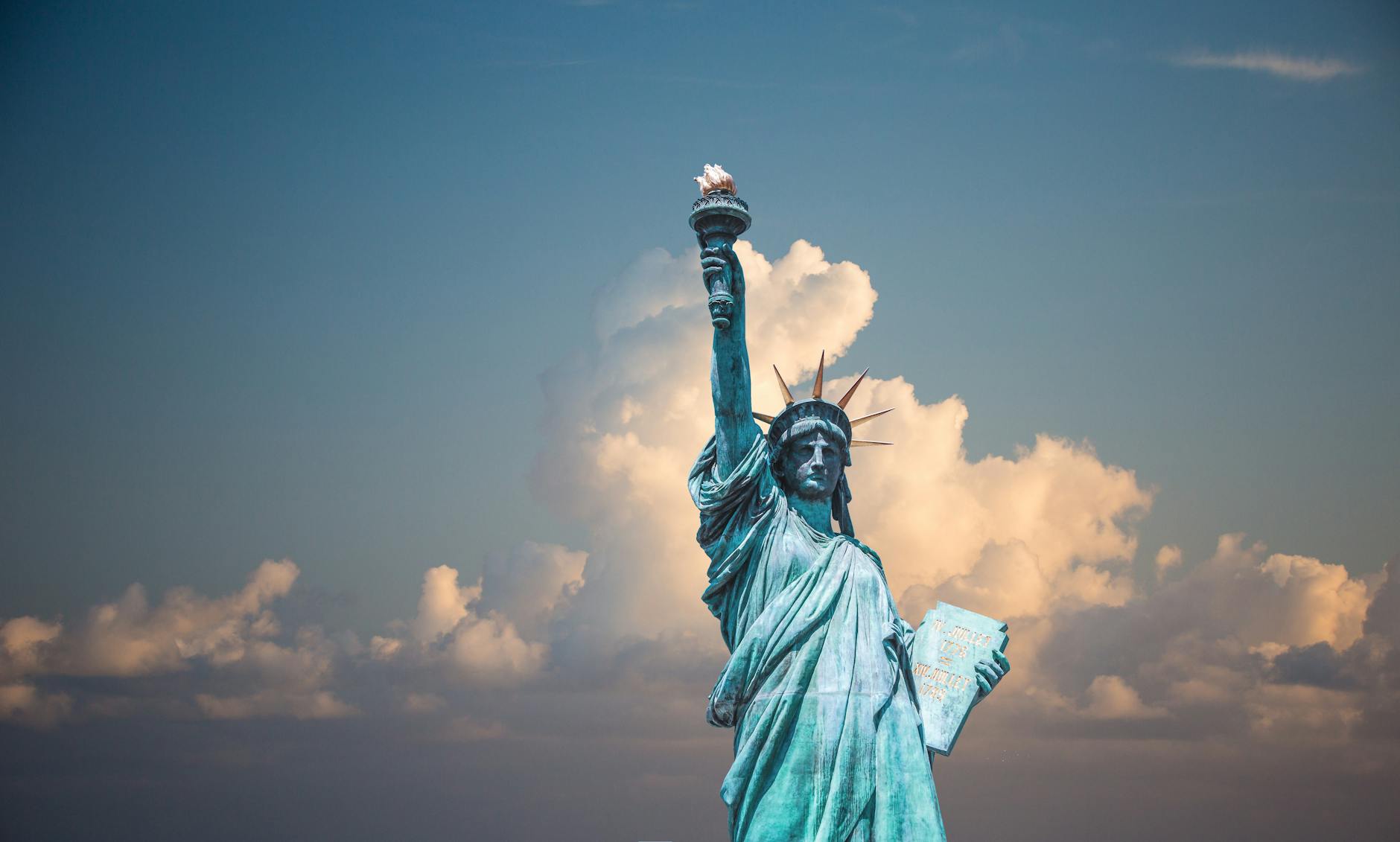 Photo by Pixabay on <a href="https://www.pexels.com/photo/statue-of-liberty-290386/" rel="nofollow">Pexels.com</a>