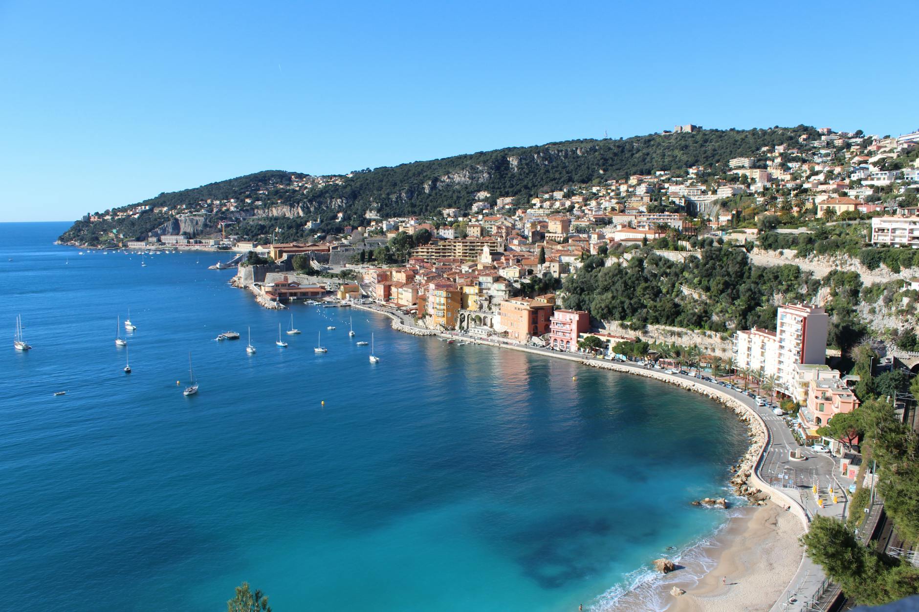 Photo by Valentina  Rossoni on <a href="https://www.pexels.com/photo/residential-buildings-in-front-of-body-of-water-during-daytime-105950/" rel="nofollow">Pexels.com</a>